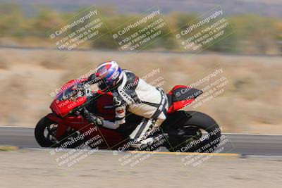 media/Oct-09-2022-SoCal Trackdays (Sun) [[95640aeeb6]]/Turn 15 Inside Distant Pans (1145am)/